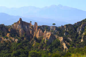 Orgues d'Ille-sur-Têt & Canigou ©ADT66